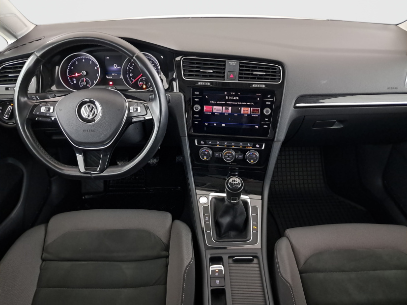 Volkswagen Golf, 2020