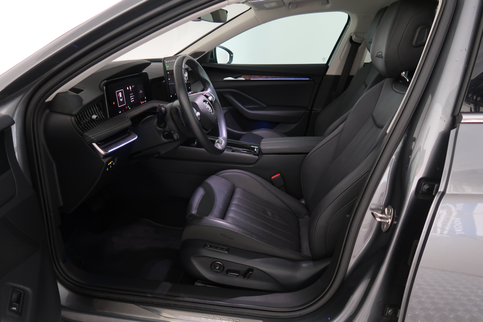 Škoda Superb - 2024