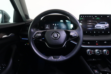 Škoda Superb - 2024