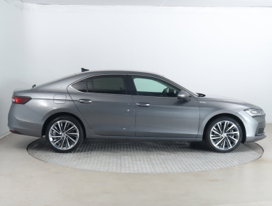 Škoda Superb - 2024