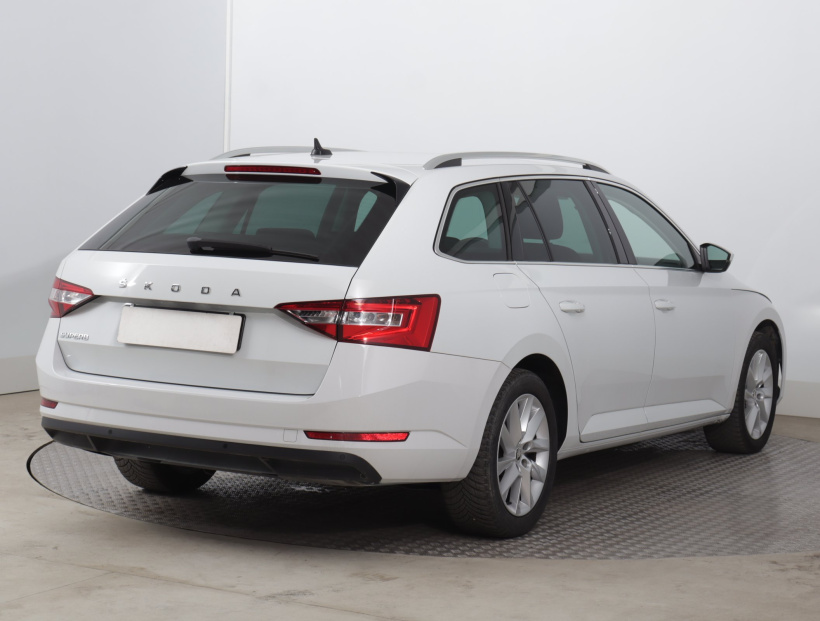 Škoda Superb, 2022