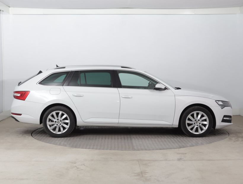 Škoda Superb, 2022