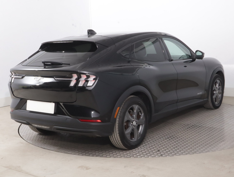 Ford Mustang Mach-E, 2021