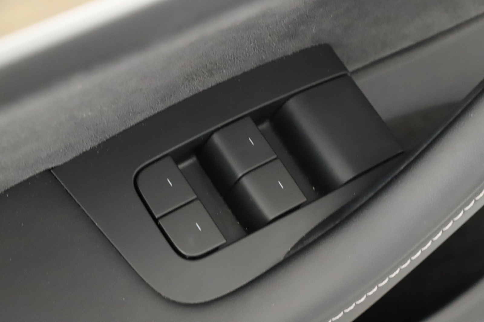 Tesla Model Y Standard Range – fotografie 23