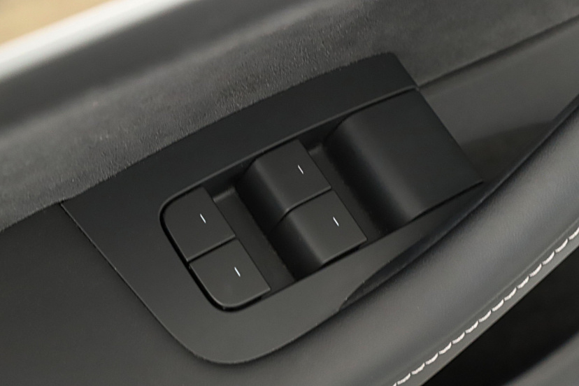 Tesla Model Y, 2022