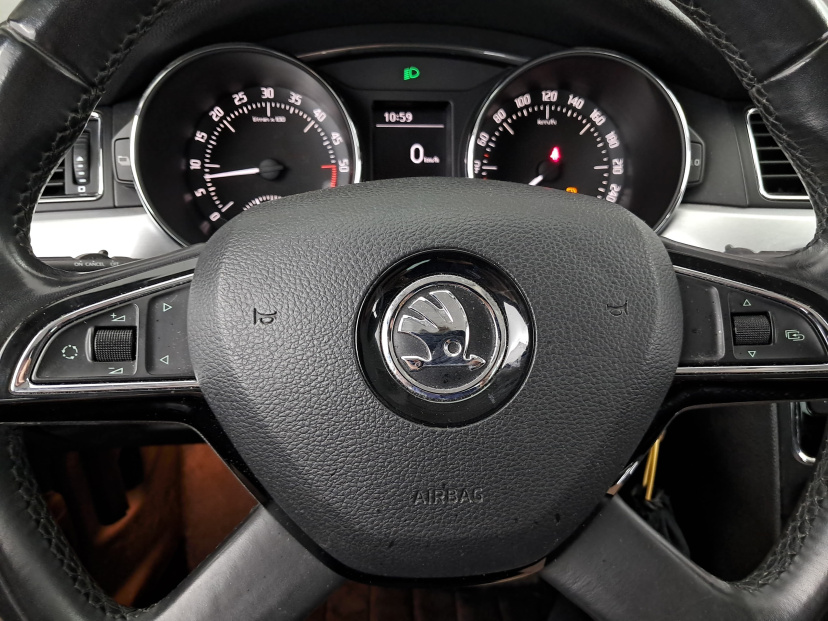 Škoda Superb, 2014