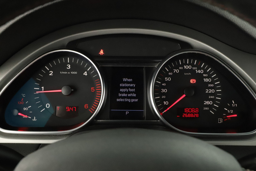Audi Q7, 2010