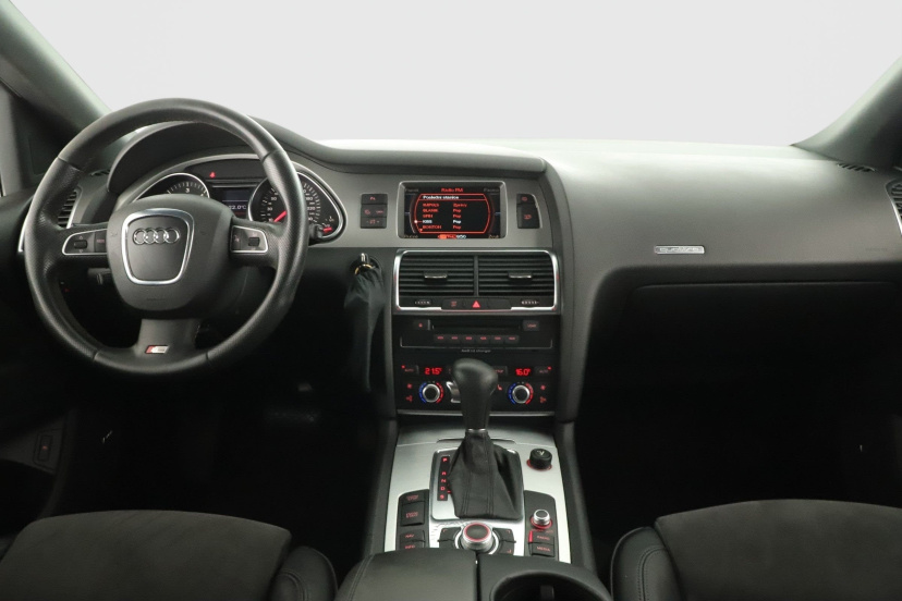 Audi Q7, 2010