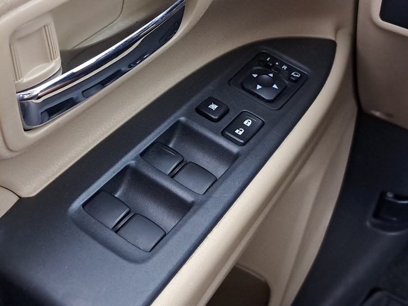 Mitsubishi Outlander, 2015
