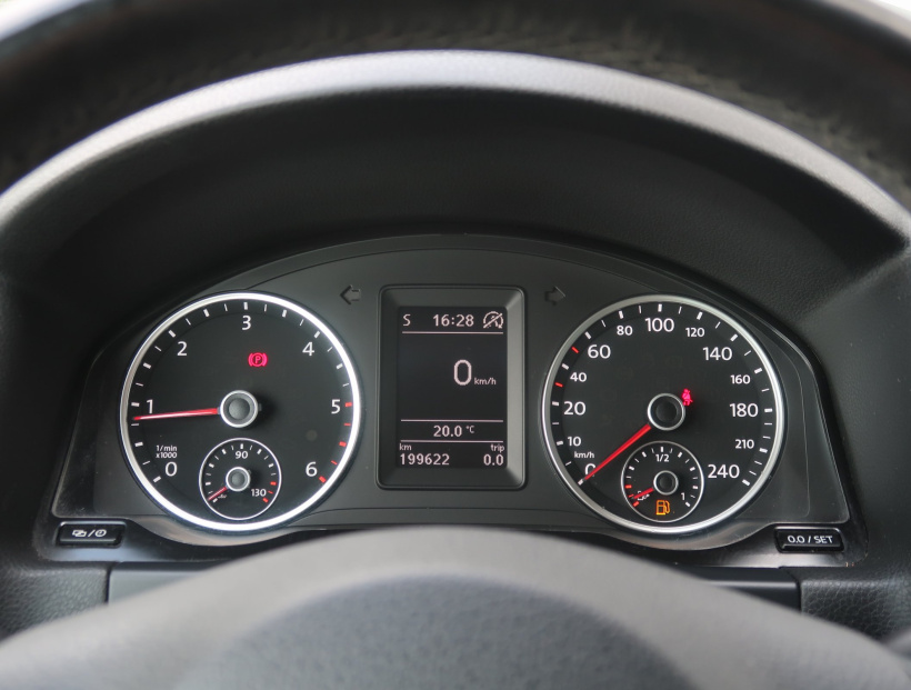 Volkswagen Tiguan, 2014
