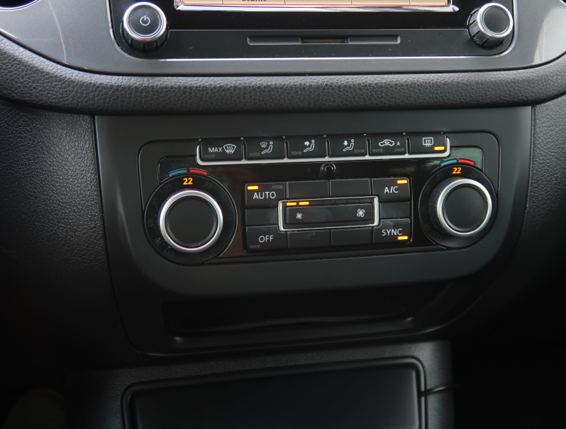 Volkswagen Tiguan, 2014