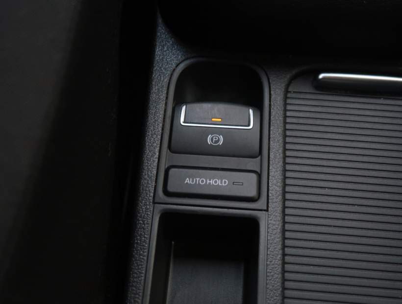 Volkswagen Tiguan, 2014