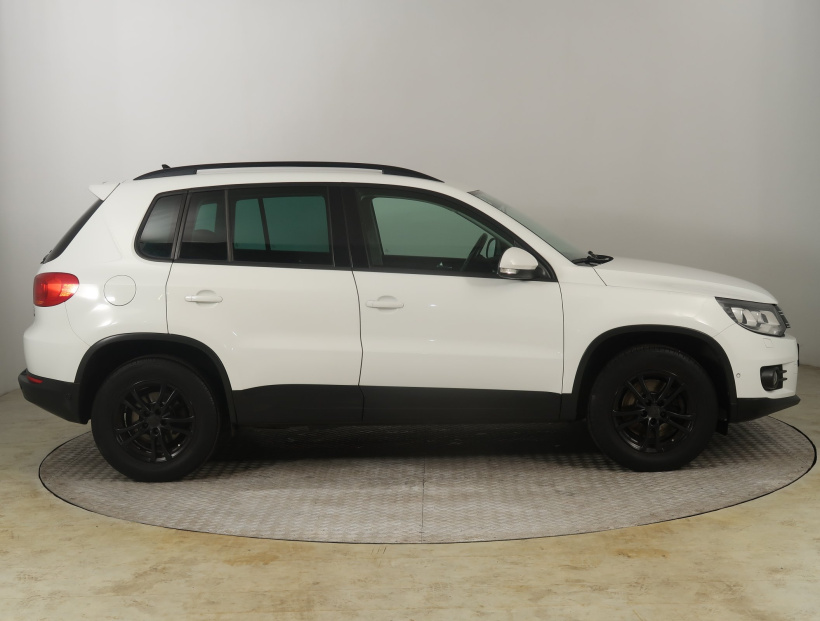 Volkswagen Tiguan, 2014