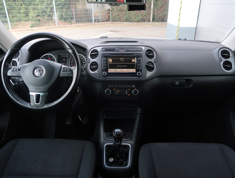 Volkswagen Tiguan, 2014