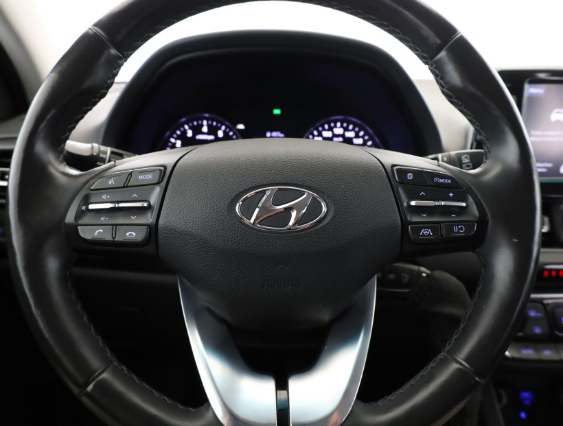 Hyundai i30, 2022