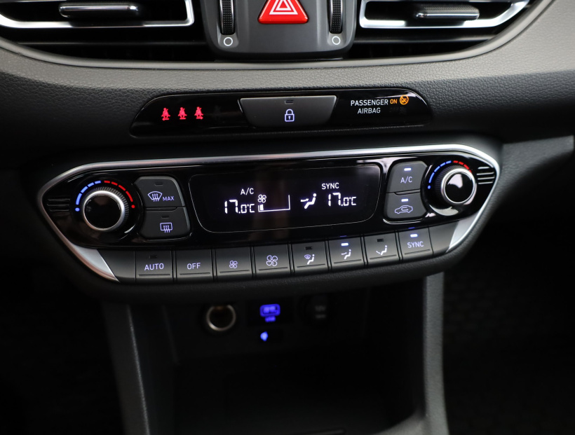 Hyundai i30, 2022
