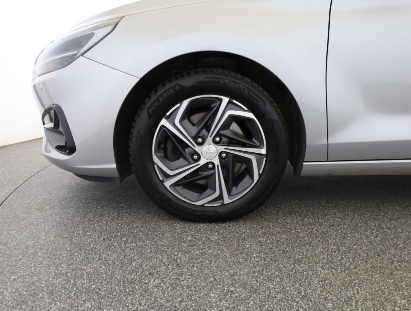 Hyundai i30, 2022