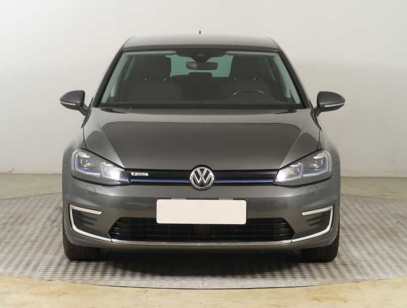 Volkswagen e-Golf, 2020