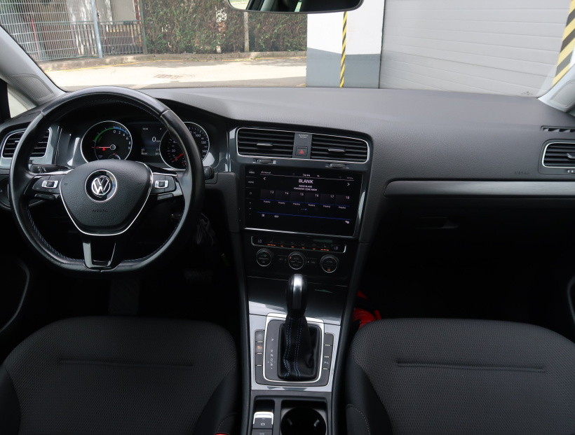 Volkswagen e-Golf, 2020