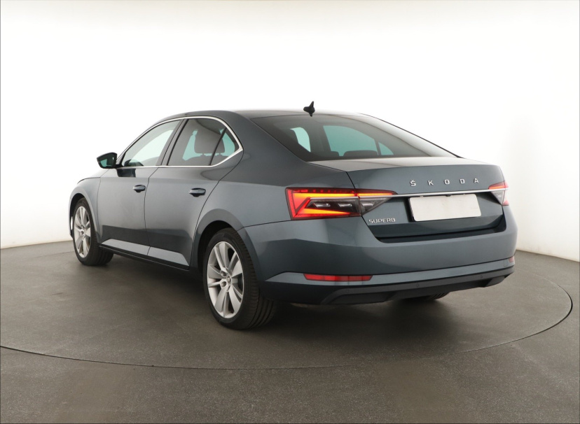 Škoda Superb, 2021