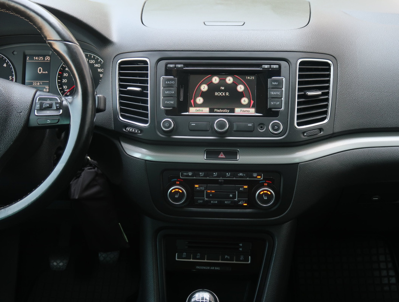 Volkswagen Sharan, 2012