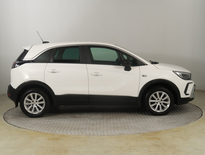 Opel Crossland, 2022