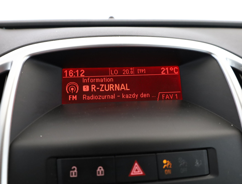 Opel Astra, 2011