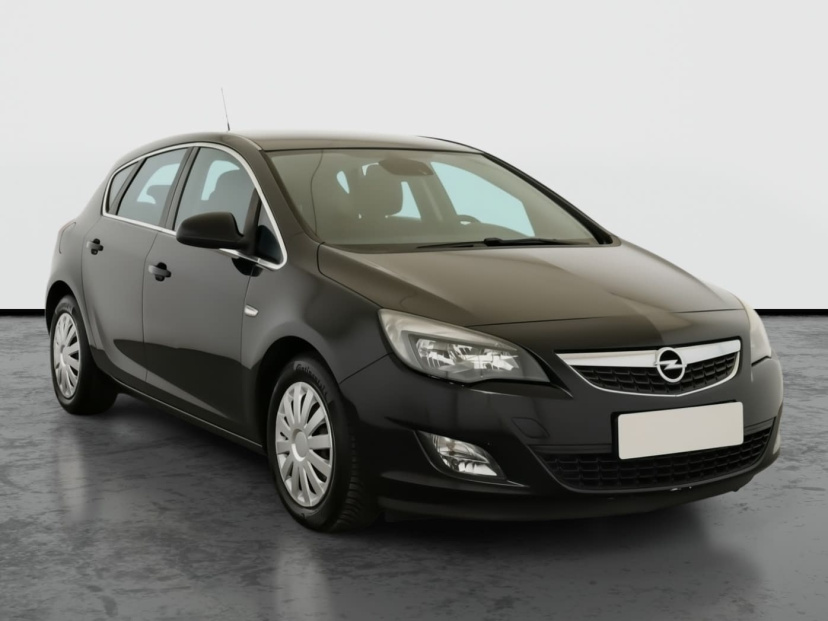 Opel Astra, 2011