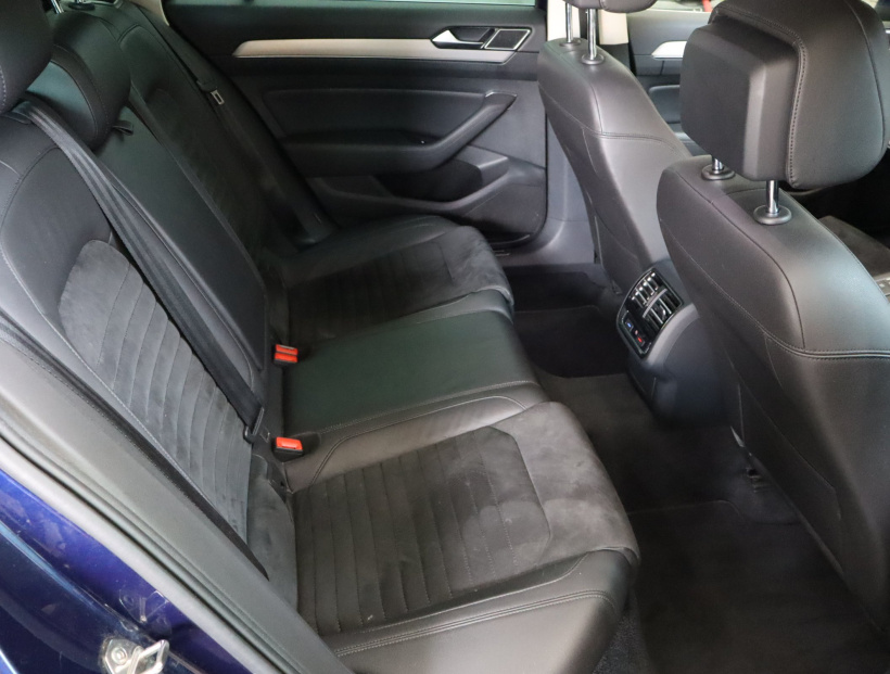 Volkswagen Passat, 2017