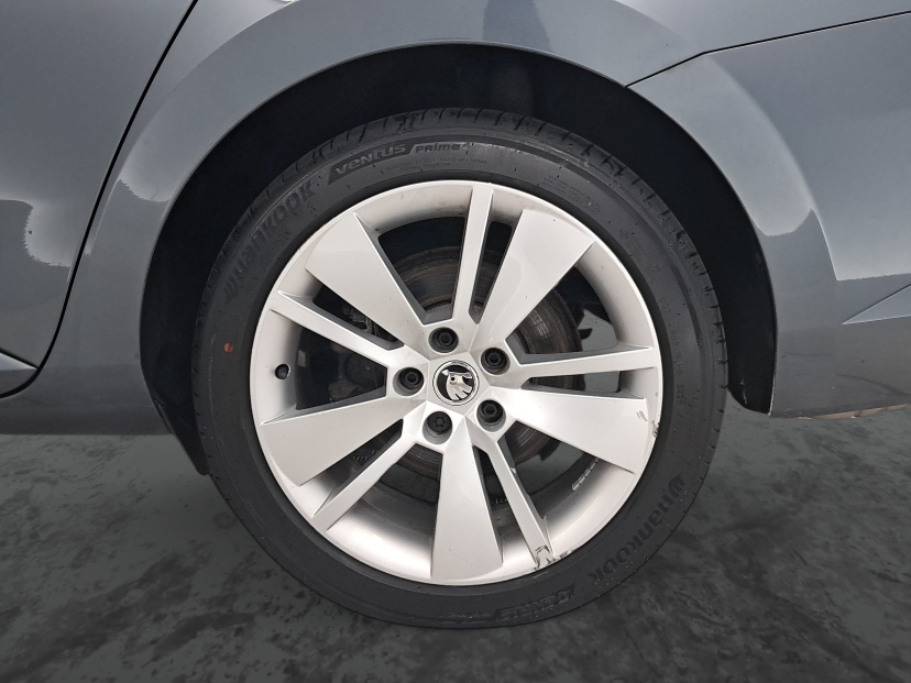 Škoda Superb, 2015