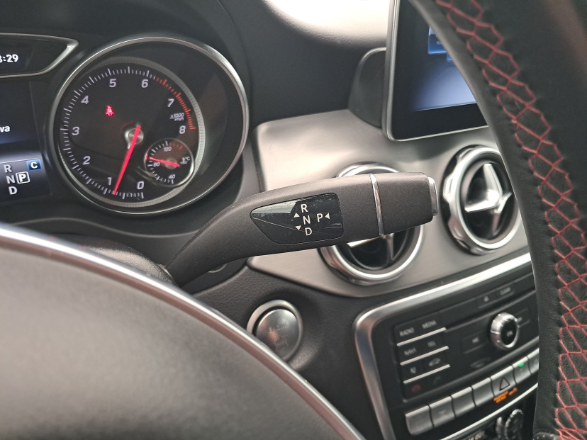 Mercedes-Benz GLA, 2018