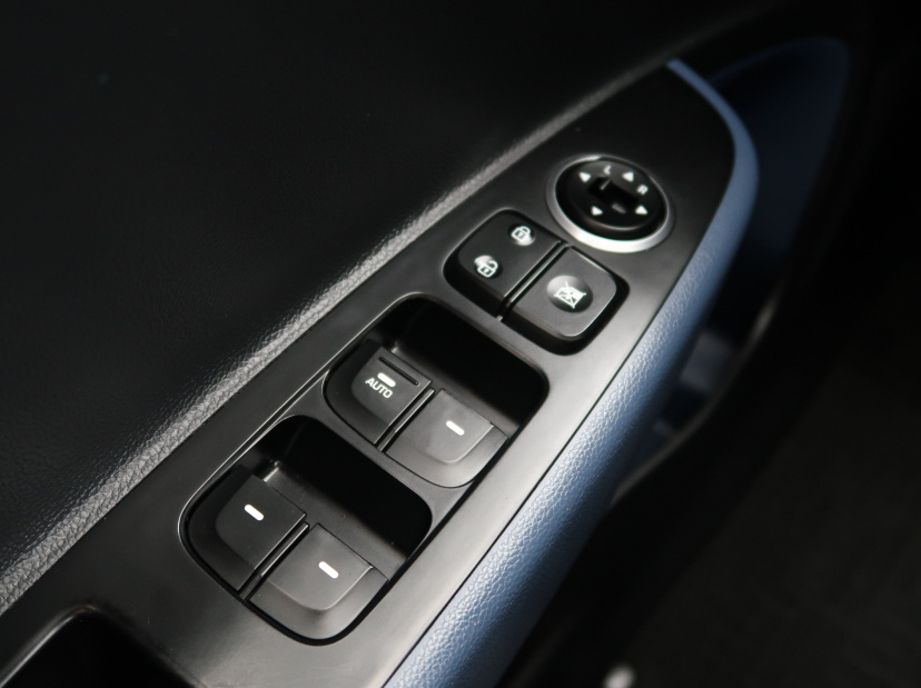 Hyundai i10, 2013