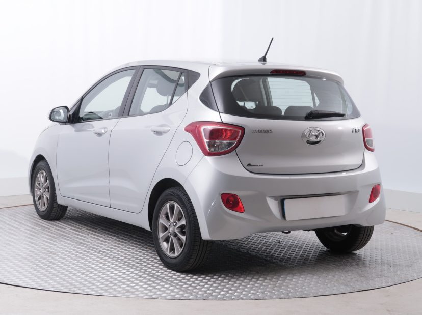 Hyundai i10, 2013