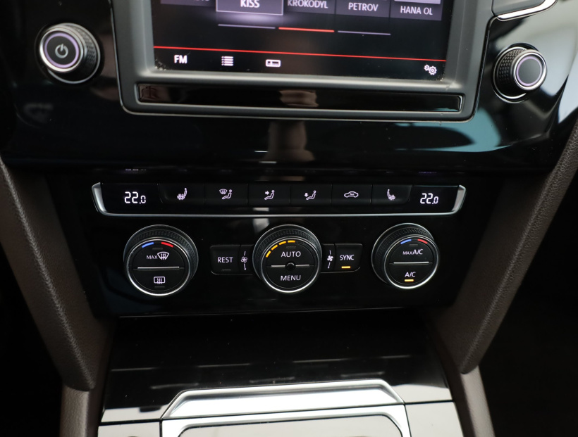 Volkswagen Passat, 2016