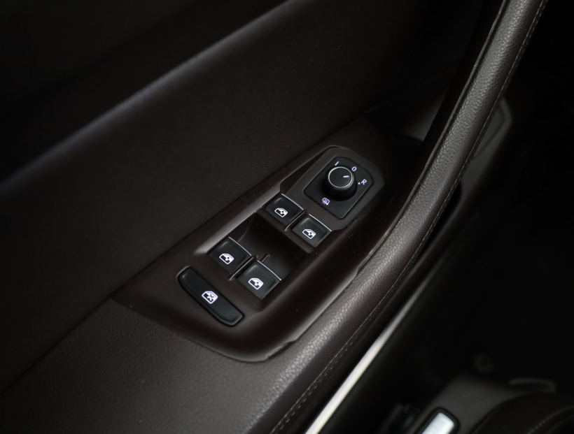 Volkswagen Passat, 2016