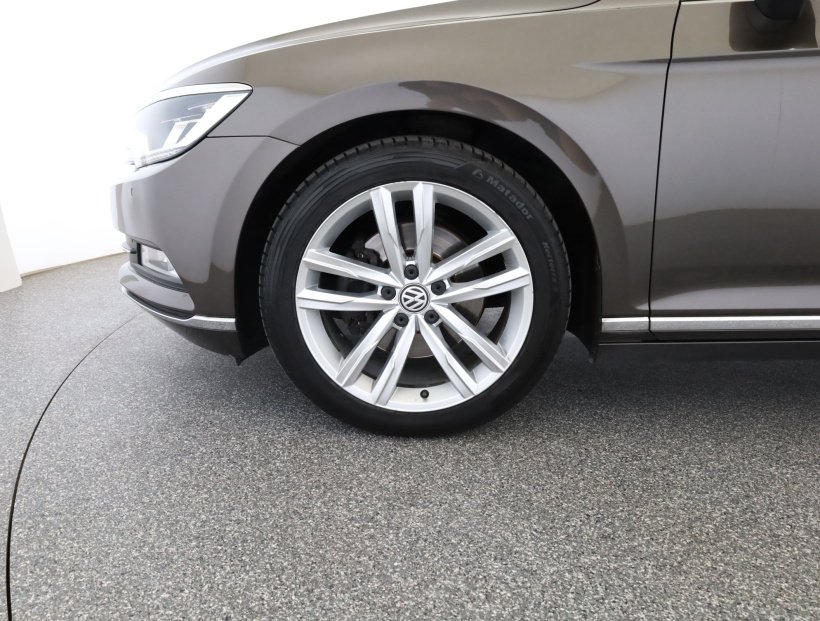 Volkswagen Passat, 2016