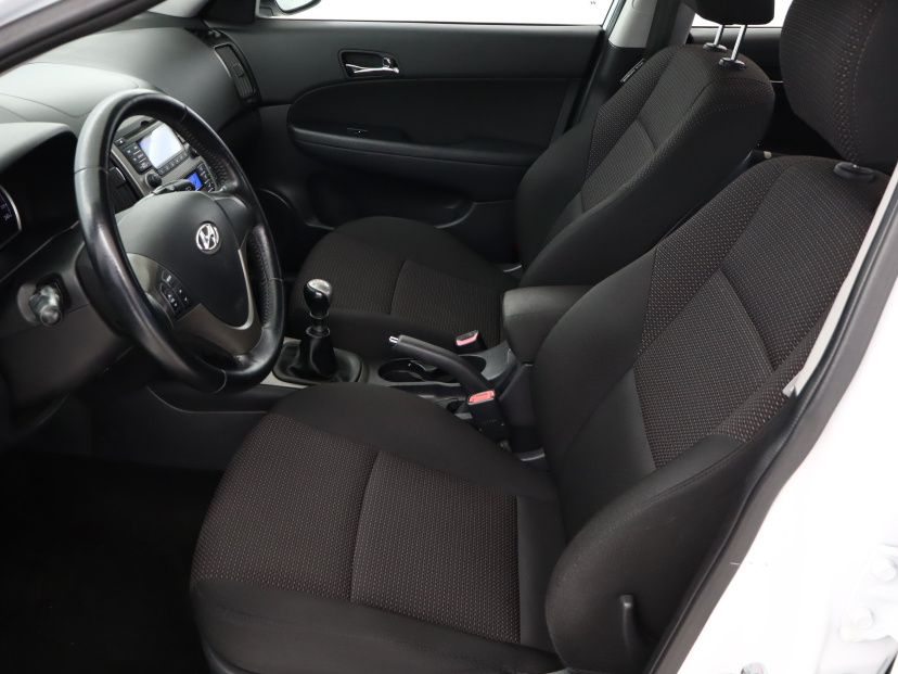 Hyundai i30, 2010