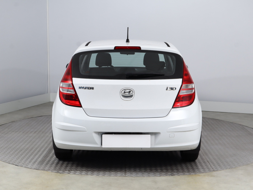 Hyundai i30, 2010