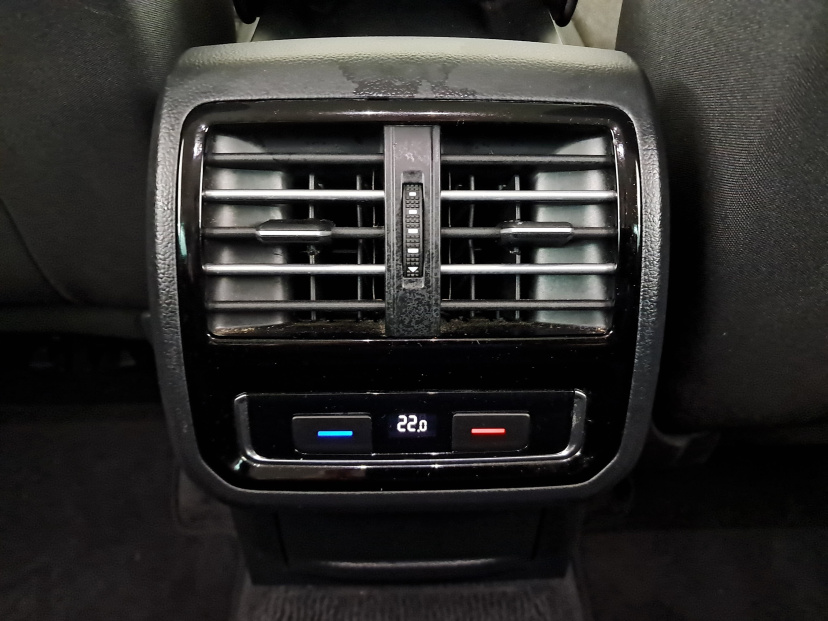 Volkswagen Passat, 2014