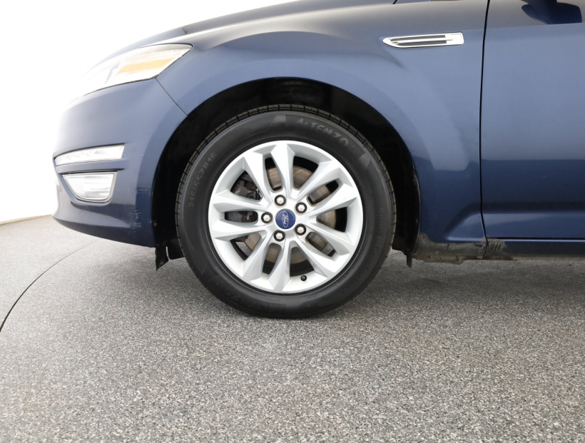Ford Mondeo, 2011