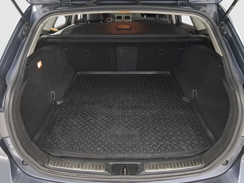Toyota Avensis, 2011