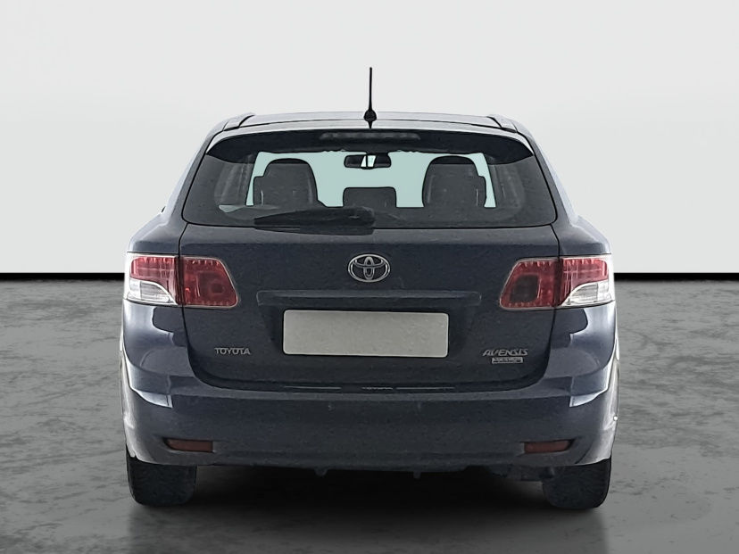 Toyota Avensis, 2011