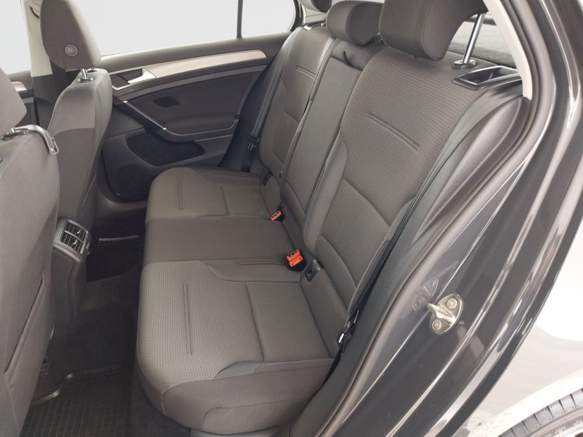 Volkswagen Golf, 2016
