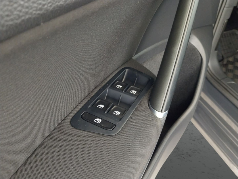 Volkswagen Golf, 2016
