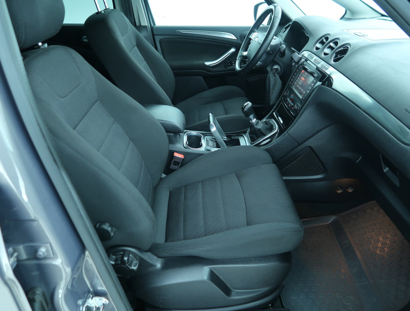 Ford S-Max, 2013