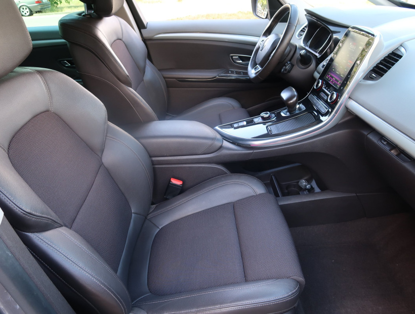 Renault Espace, 2015