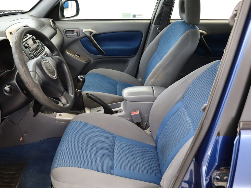 Toyota RAV 4, 2003