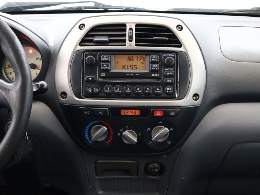 Toyota RAV 4, 2003