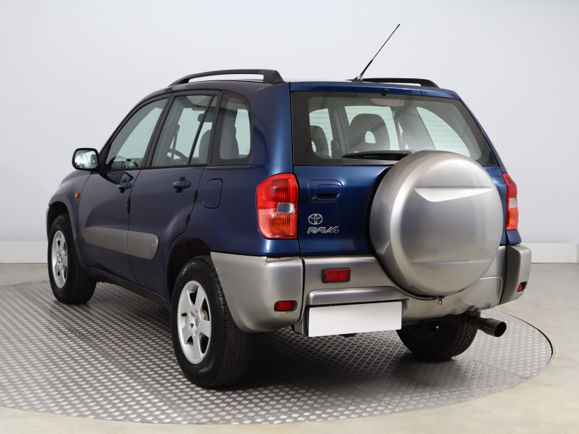 Toyota RAV 4, 2003