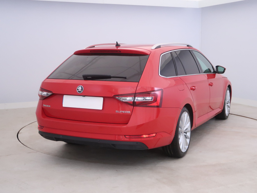 Škoda Superb, 2016